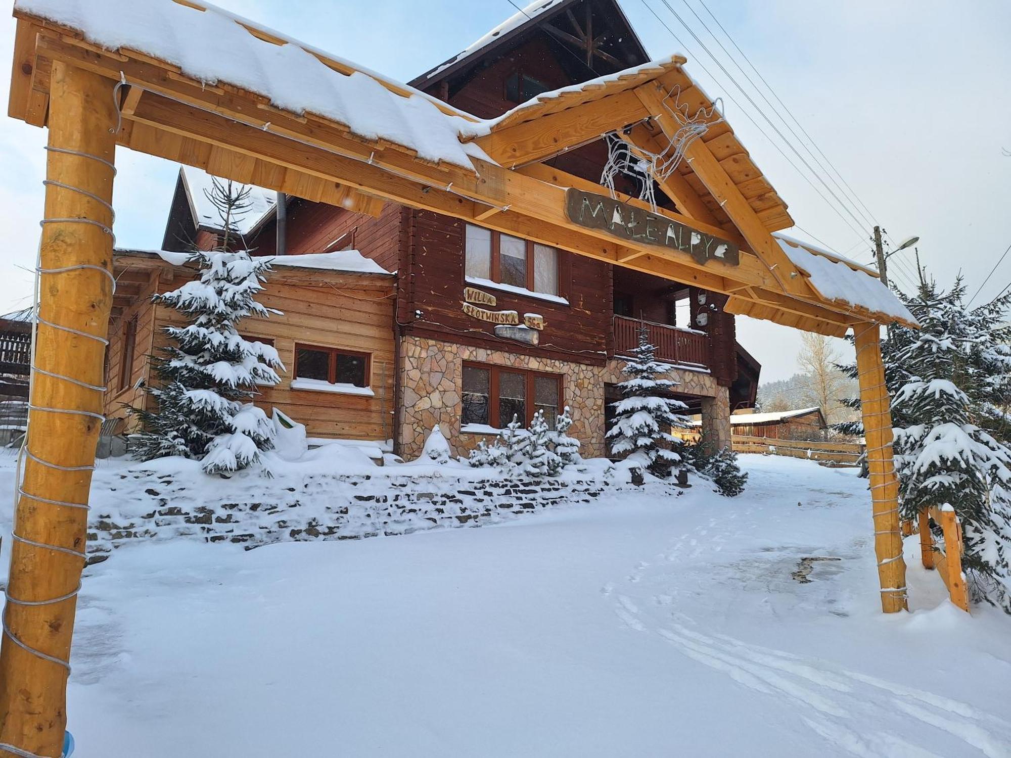 Willa Male Alpy 300 M Od Kompleksow Narciarskich Krynica Zdroj Exterior photo